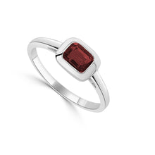 Load image into Gallery viewer, 14K Gold Birthstone Ring