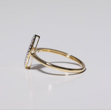 Load and play video in Gallery viewer, 14K Yellow Gold Fluted Diamond Aurora Ring
