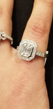 Load image into Gallery viewer, 18K White Gold 0.60ct Diamond Ring
