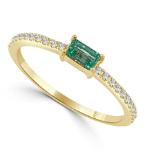Load image into Gallery viewer, 14K Gold Emerald &amp; Diamond Ring
