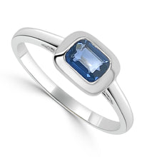 Load image into Gallery viewer, 14K Gold Sapphire Ring
